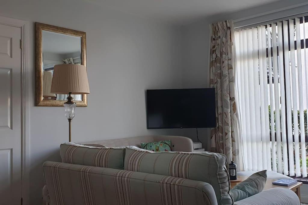 Seafront Apartment, Ground Floor, Free Parking Newcastle  Ngoại thất bức ảnh